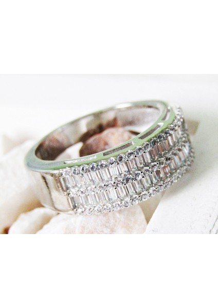 Lilahgümüştr Gümüş Baget Beyaz Taşlı Beş Sıralı Kadın Yüzük fiyatları