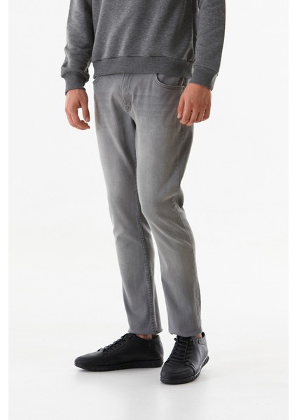 Fermuarlı Straight Jean Pantolon