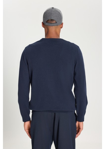 Pamuklu Standart Fit Normal Kesim Bisiklet Yaka Jakarlı Triko Kazak indirimleri