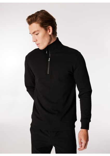 Dik Yaka Düz Siyah Erkek Sweatshırt C4WM-SWT4256 modelleri