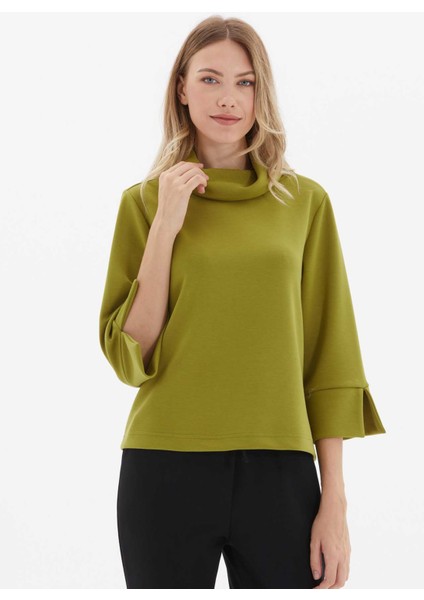 Degaje Yaka Düz Yeşil Kadın Bluz 24KSL8950