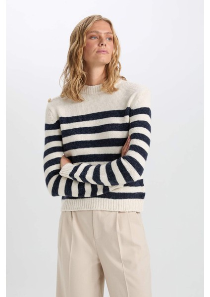 Regular Fit Yumuşak Dokulu Bisiklet Yaka Düğmeli Çizgili Triko Kazak C9055AX24WN modelleri