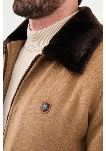 Desenli Kamel Slim Fit Torba Cep Kürklü Yaka Yün Erkek Mont fiyatları