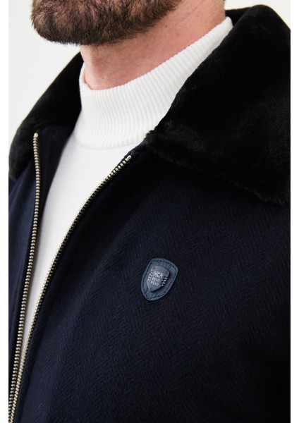 Desenli Lacivert Slim Fit Torba Cep Kürklü Yaka Yün Erkek Mont fiyatları