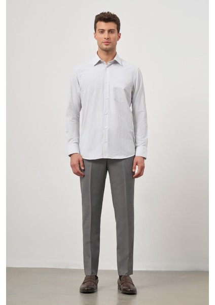 Beyaz Uzun Kol Kareli Desen Bez Ayağı Sert Yaka Cepli Pamuklu Classic Comfort Fit Gömlek 1004245159 fırsatları