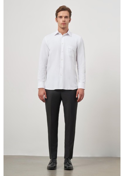 Beyaz Uzun Kol Kendinden Desenli Armürlü 041 Sert Yaka Classic Comfort Fit Gömlek 1004245157 fırsatları
