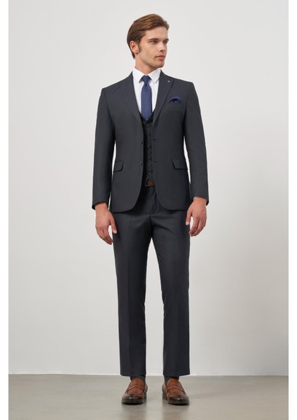 Koyu Lacivert Kılıç Yaka Yelekli 6 Drop Slim Fit Classic Takım Elbise 1001245154 fırsatları