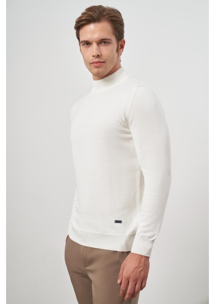 Açık Krem Uzun Kol Düz Örme Yarım Balıkçı Yaka Classic Comfort Fit Triko 1012245001