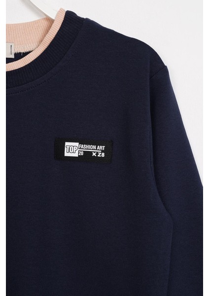 Yakası Kaşkorse Detaylı Lacivert Renk Erkek Çocuk Sweatshirt