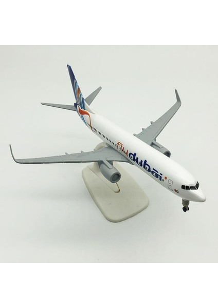 Dubai 737 20CM Alaşım Uçak Modeli (Yurt Dışından)