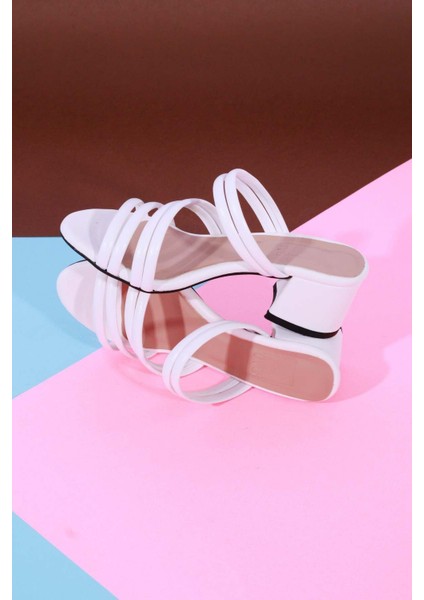 Kadın Terlik Suni Deri ve Tekstil İçerikli Renkli Tasarım ile Günlük Kullanım İçin modelleri