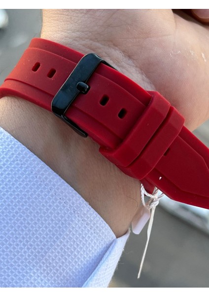 Silikon Kordon Takvimli Kadran 30 mt Suya Dayanıklı Erkek Kol Saat EFM.11340.SK indirimleri