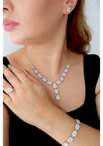 925 Ayar Gümüş Beyaz Baget Taşlı Pırlanta Montür Takı Seti fiyatları