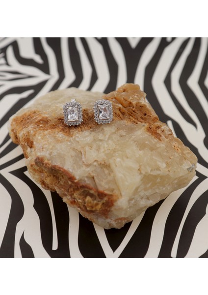 925 Ayar Gümüş Beyaz Baget Taşlı Pırlanta Montür Takı Seti fırsatları