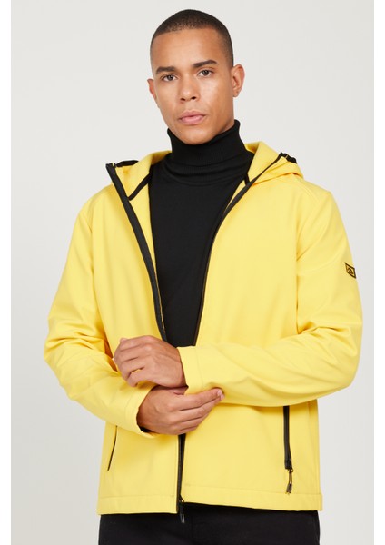 Erkek Sarı Standart Fit Normal Kesim Dik Yaka Softshell Mont