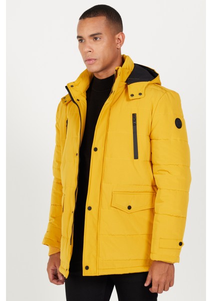 Erkek Sarı Standart Fit Normal Kesim Dik Yaka Soğuk Geçirmez Outdoor Kaban
