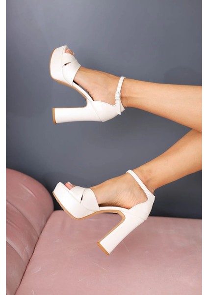 Koşma Garantili 13 cm Platform Topuklu Kadın Abiye Ayakkabı fiyatları