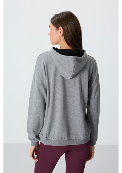 Gri Melanj Kompakt Pamuklu Kalın Pürüzsüz Dokulu Kapüşonlu Oversize Fit Kadın Sweatshirt - 97291 indirimleri
