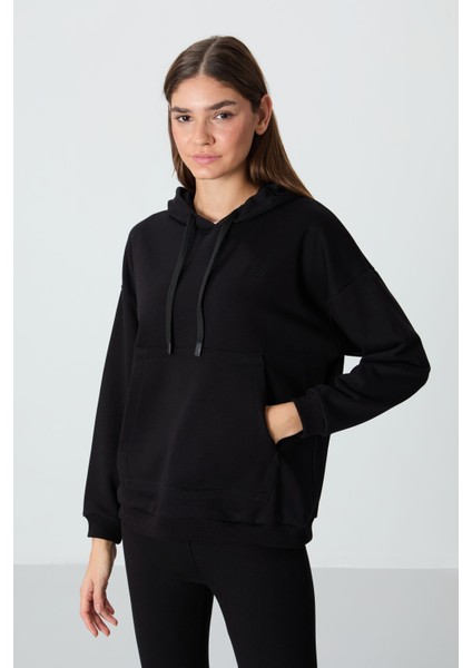 Siyah Kompakt Pamuklu Kalın Pürüzsüz Dokulu Kapüşonlu Oversize Fit Kadın Sweatshirt - 97291 fırsatları