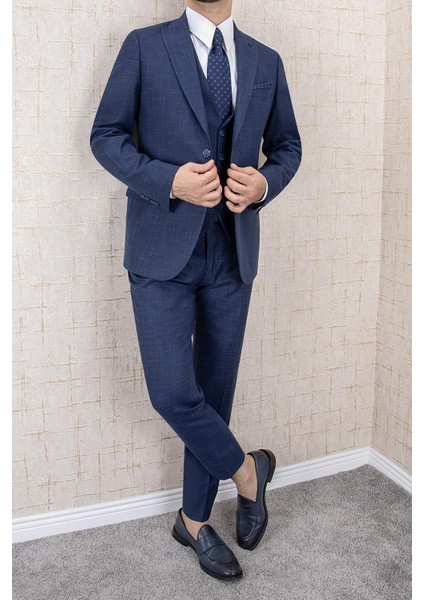 Erkek Slim Fit Sivri Yaka Lacivert Yelekli Takım Elbise