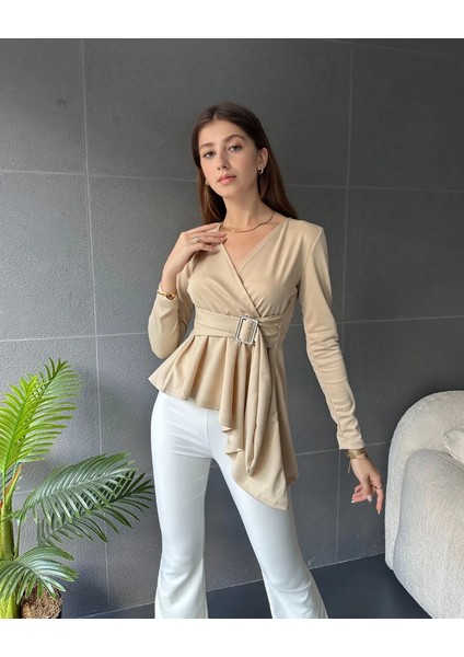 Asimetrik Kesim Kemer Detaylı Bluz fırsatları