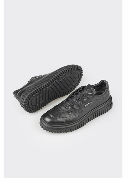 Siyah Deri Erkek Spor Ayakkabı modelleri