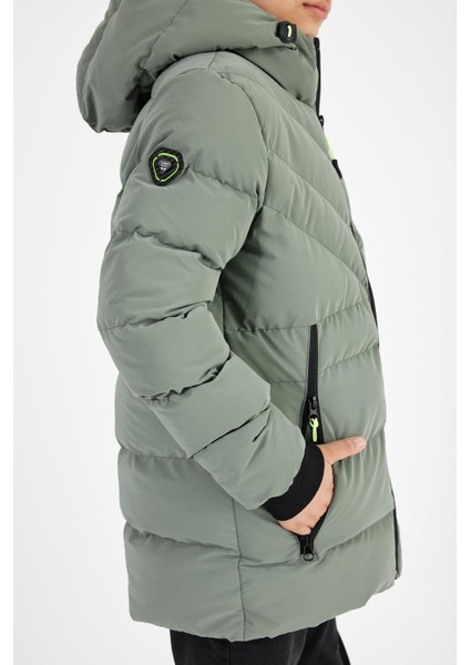 Açık Yeşil Erkek Çocuk Sabit Kapüşonlu Şişme Deri Karışımlı Kumaş Mont&kaban indirimleri