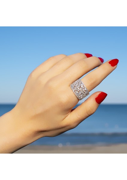 Pırlanta Montür Gümüş Yüzük NUR-YZ00615