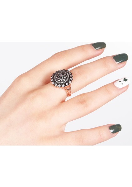 Elmas Montürlü Gümüş Yüzük NUR-YZ00796 fiyatları