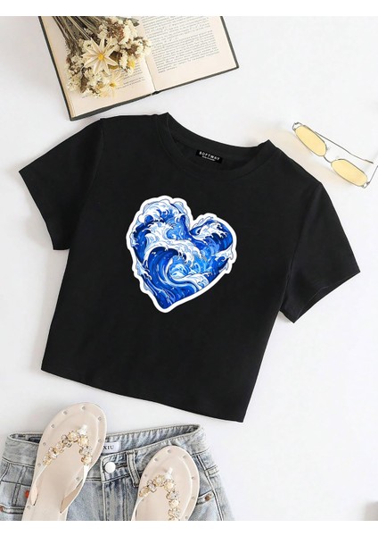 Kadın Kısa Kollu Basic Dar Kalıp Ocean Heart Baskılı Crop T-Shirt - Siyah