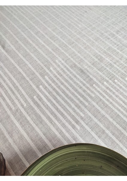 145*250 cm Çizgi Jakarlı Poly-Keten Ekru Masa Örtüsü(Lm)