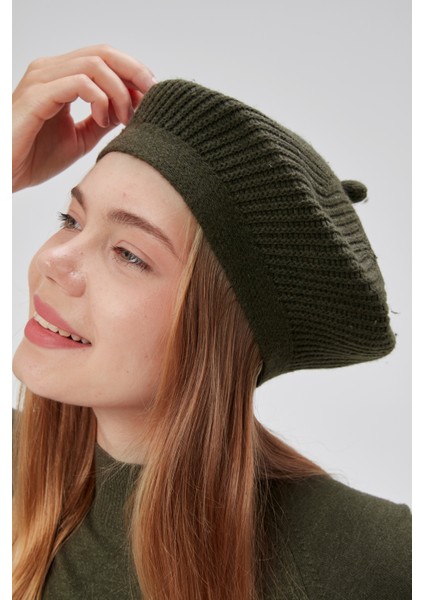 Kadın Kışlık Şık Fransız Ressam Düz Örgü Bere Şapka fırsatları