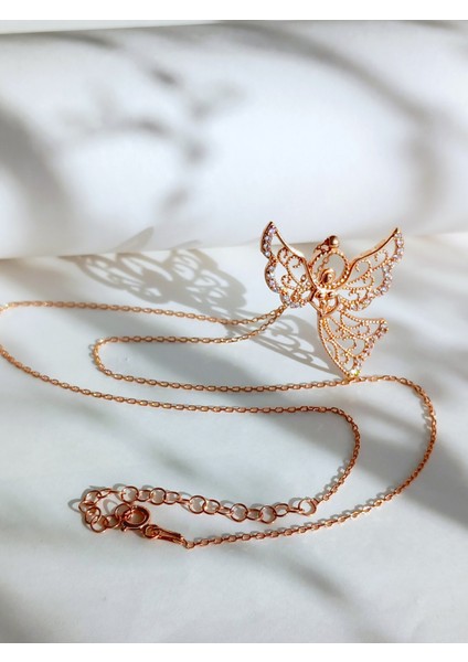 925 Ayar Gümüş Gold Meryem Ana Kanatlı Melek Peri Zirkon Taşlı Trend Kadın Kolye Doğum Günü Hediye