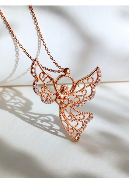 925 Ayar Gümüş Gold Meryem Ana Kanatlı Melek Peri Zirkon Taşlı Trend Kadın Kolye Doğum Günü Hediye fırsatları