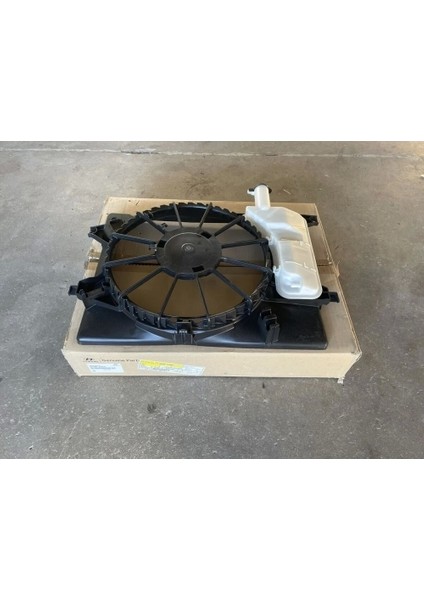 Radyatör Fan Davlumbazı Kore I30/Elantra 1,6-1,8 Benzın 2012- (Oem No: 253503X000)