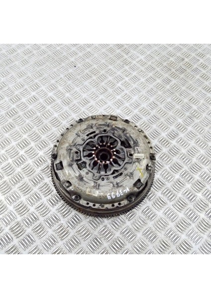 Debriyaj Seti Master Iıı 10=&Gt; 2.3Dcı / Navara 16=&Gt; 2.3 M9T Tek Teker Rulmansız (Oem No: 301011562R)