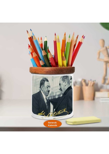 Sohbet Eden Mustafa Kemal Atatürk Ahşap Seramik Kalemlik- s454
