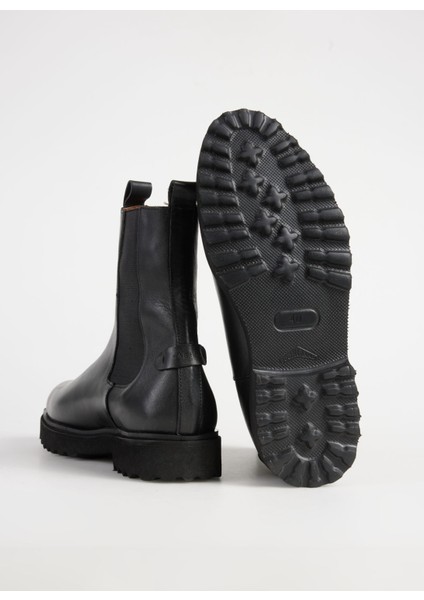 Bot, 40, Siyah indirimleri