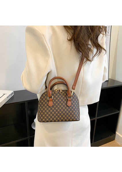 Dokulu Büyük Kapasiteli Deniz Kabuğundan Çapraz Askılı Kadın Çantası (Yurt Dışından) fiyatları