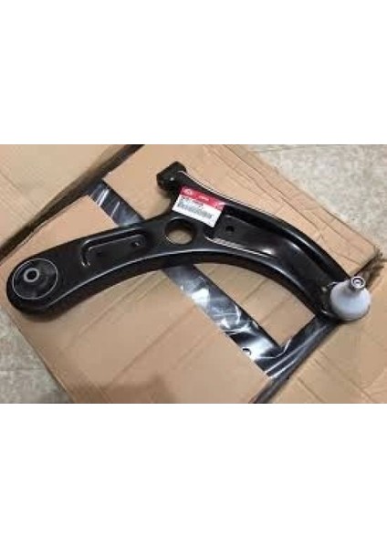 Salıncak Alt Sağ Rotilli Kore Rıo Benzın-Dızel 2017- (Oem No: 54501H8000)