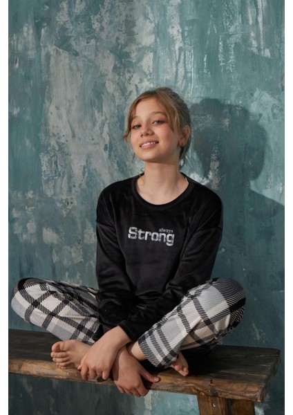 Kız Çocuk Uzun Kol Kadife Siyah Pijama Takım C2T5N3O31-53