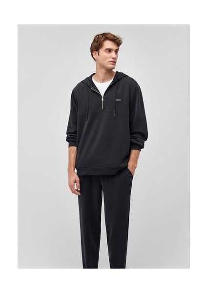 Kapüşonlu Fermuarlı Sweatshırt