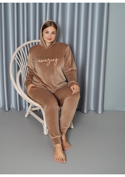 Bal Köpüğü Büyük Beden Kadife Pijama Takımı