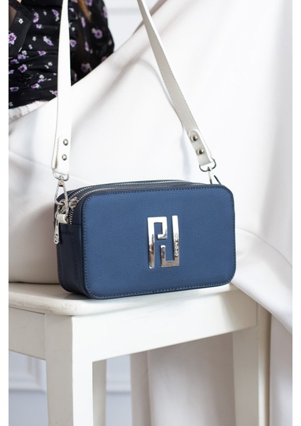Kadın Lacivert Beyaz Çapraz Askılı 2 Bölmeli Kutu Mini Omuz ve El Çantası PBU5024 fiyatları