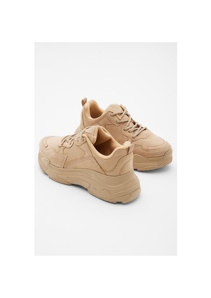 Kadın Bej Yüksek Taban Bağcıklı Spor Ayakkabı fırsatları