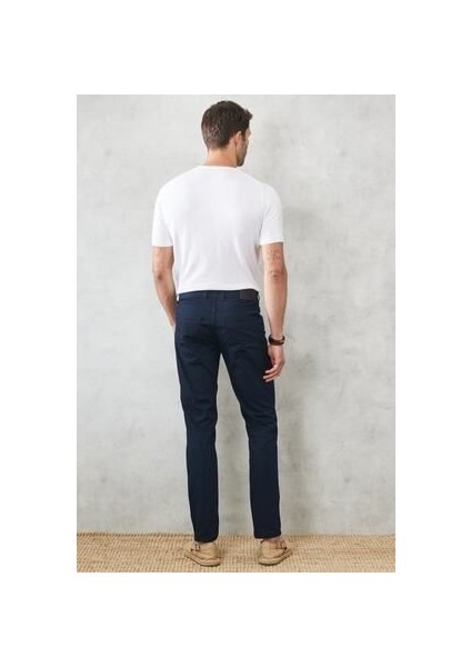 Erkek Lacivert Slim Fit Dar Kesim Pamuklu Esnek Chino Pantolon