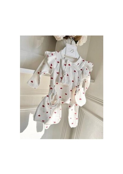 Heart Pattern Ekru 5'li Yenidoğan Kız Bebek Hastane Çıkışı Seti