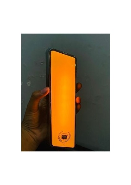 Amber Lamba Modern Tasarım ve Yüksek Parlaklık Özellikli Şık Gazetelik