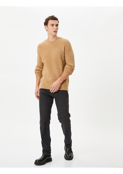 Triko Kazak Bisiklet Yaka Yumuşak Dokulu Slim Fit Uzun Kollu fiyatları