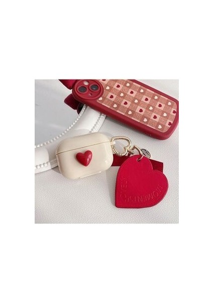 Pro 2. Nesil Uyumlu 3D Kırmızı Kalp Kopçalı Kulaklık Kılıfı fiyatları